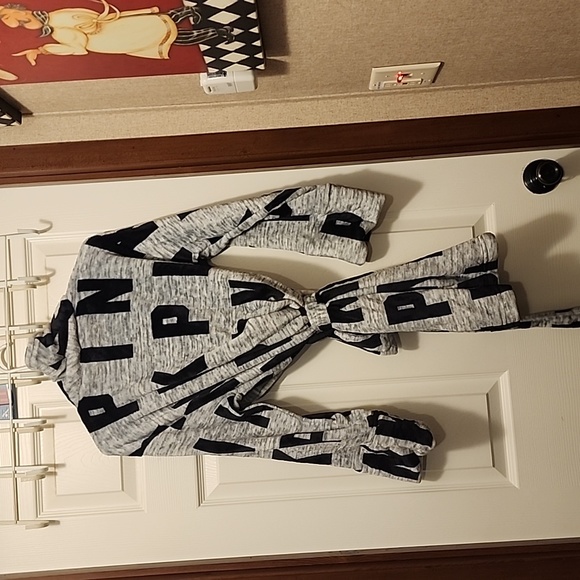 VICTORIA SECRET ROBE - Picture 3 of 4